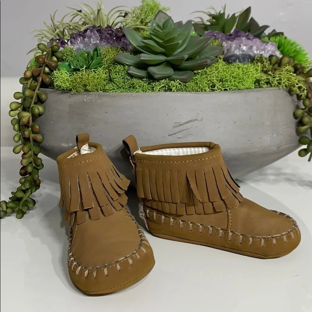 Old navy boho fringe High top faux suede boots tan 6-12 months